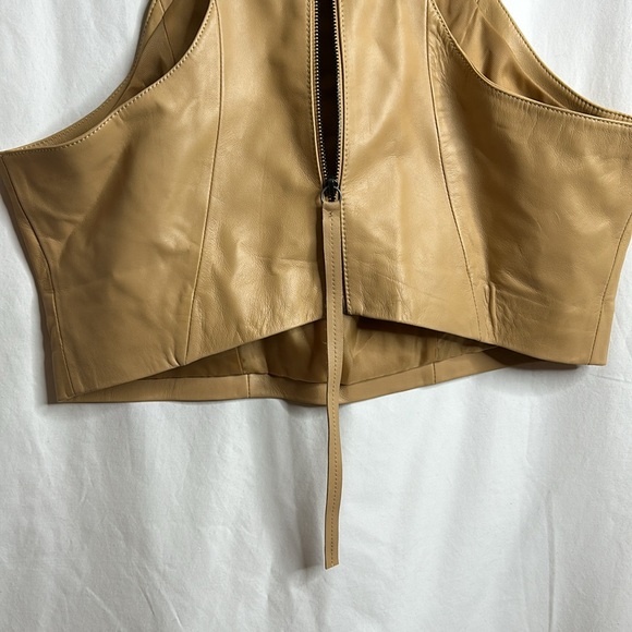 NWT Lita By Ciara Womens Iced Coffee Lamb Leather Sleeveless Crop Top SIZE LARGE - Picture 4 of 5